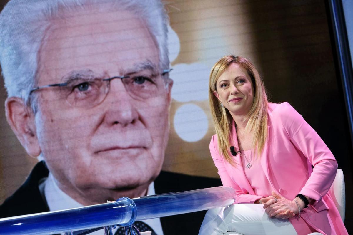 Mattarella incontra Meloni per parlare di bollette, migranti e appalti Mattarella incontra Meloni per parlare di bollette, migranti e appalti