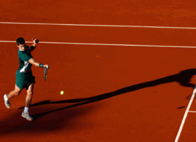 Sinner da impazzire: batte Alcaraz e vola in finale a Miami