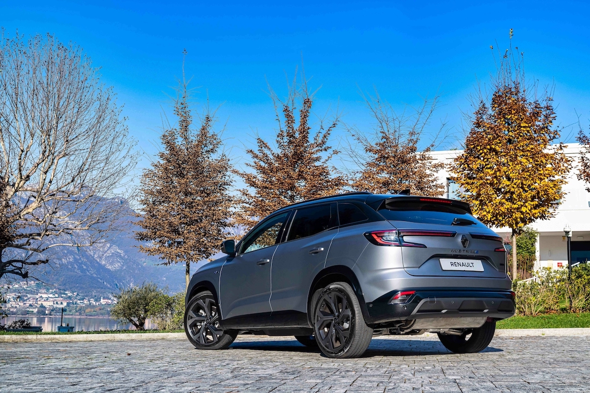 Renault Austral E-Tech Full Hybrid, consumi ridotti e piacere di guida