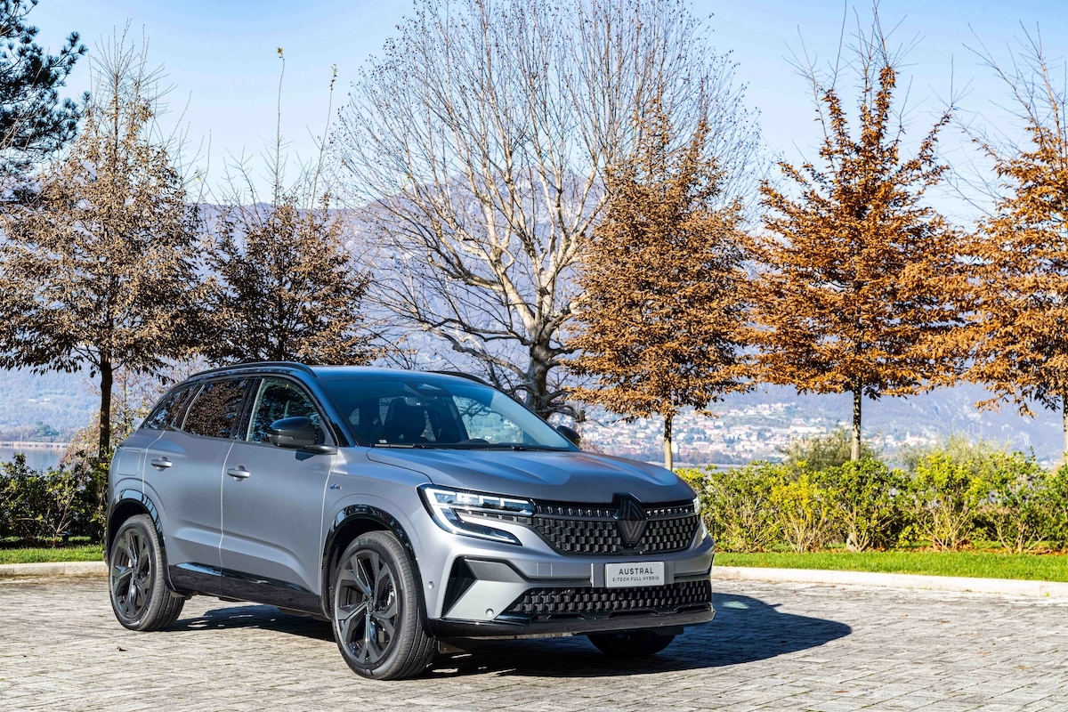 Renault Austral E-Tech Full Hybrid, consumi ridotti e piacere di guida
