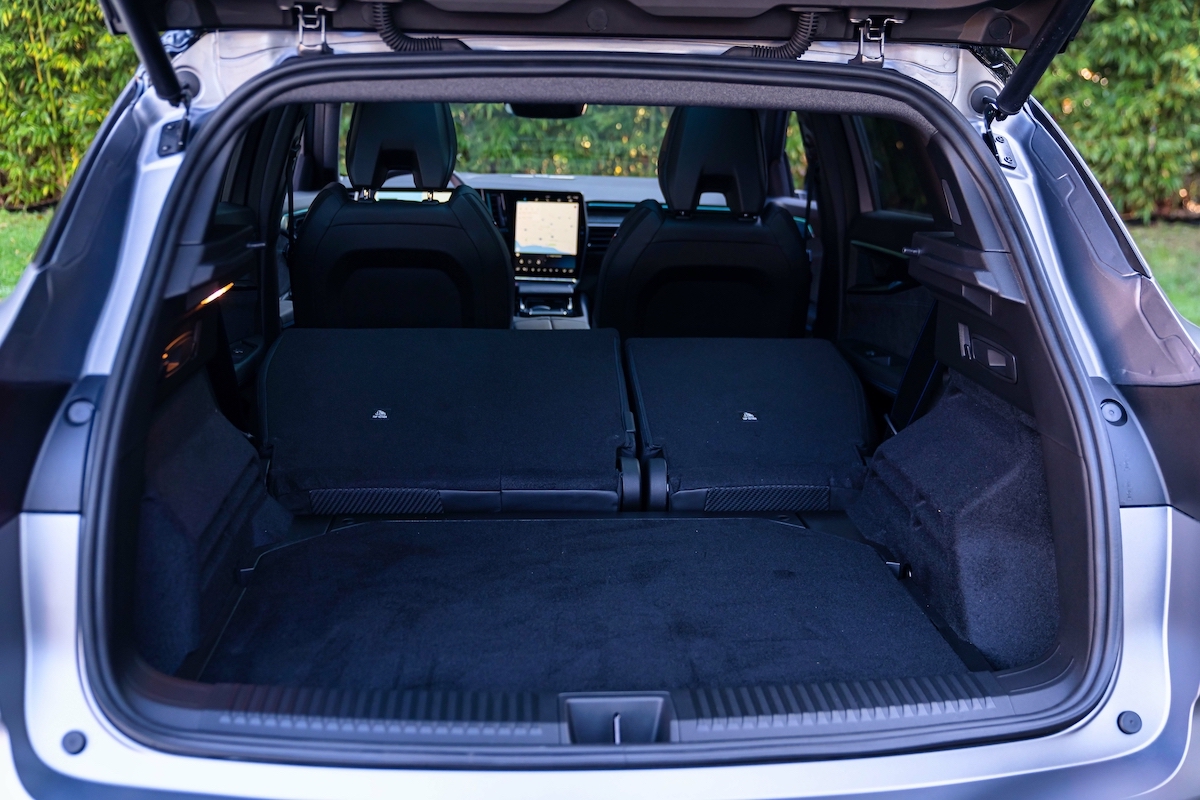 Renault Austral E-Tech Full Hybrid, consumi ridotti e piacere di guida