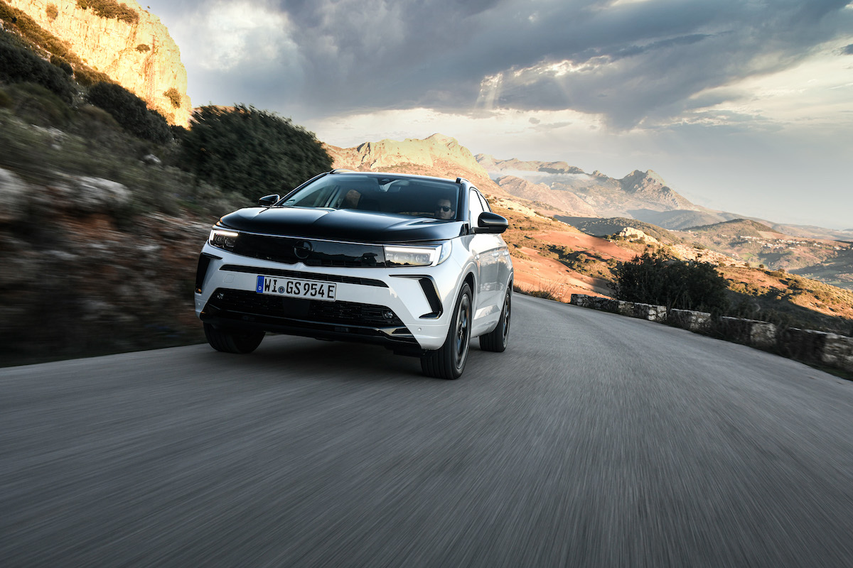 Mercato auto: Opel cresce del 42% nel mese di marzo