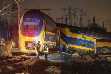 Olanda, incidente tra treni nella notte: almeno un morto e feriti