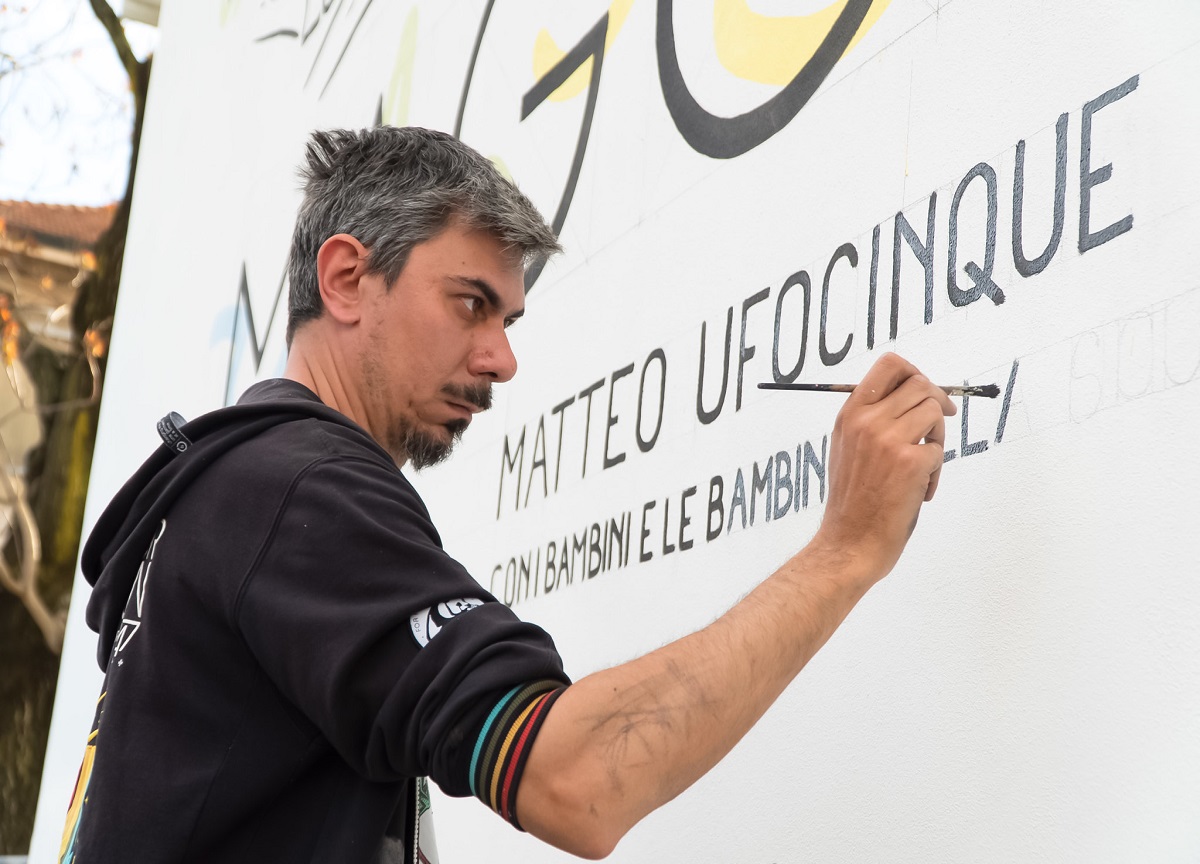 Milano, il murale della Maggiolina ideato dai bambini del quartiere. FOTO