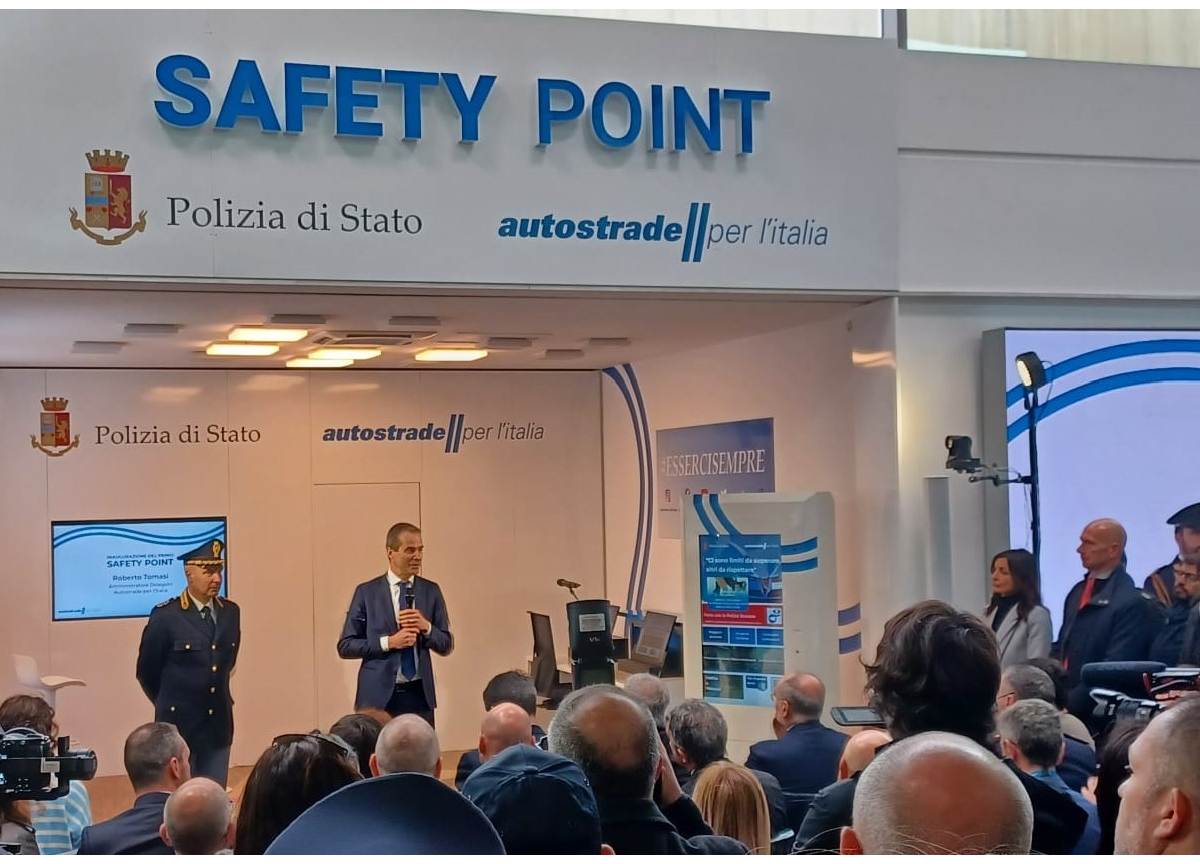 ASPI e Polizia di Stato, inaugurato il 1° Safety point in area di servizio ASPI e Polizia di Stato, inaugurato il 1° Safety point in area di servizio