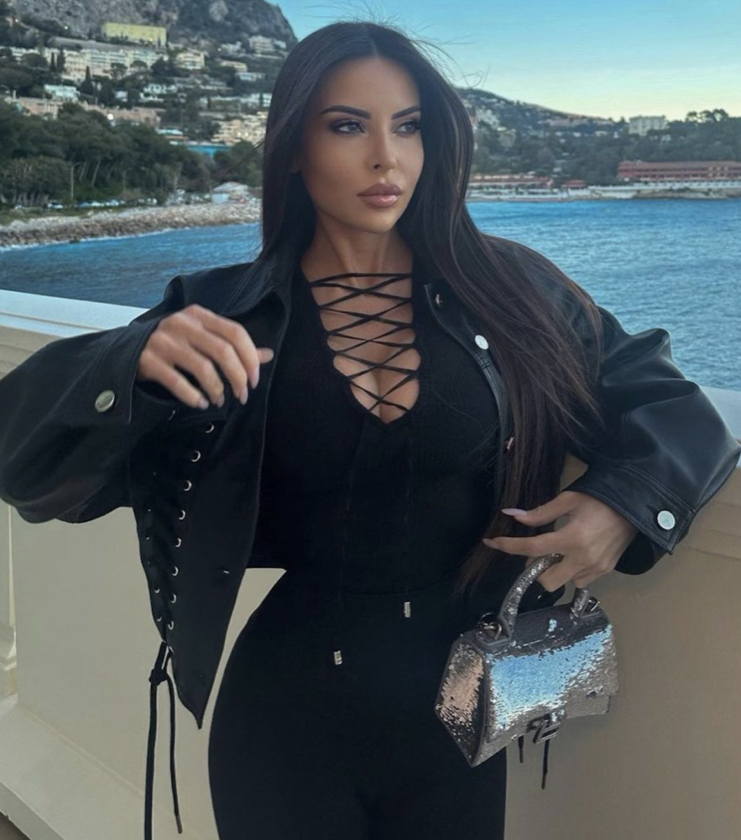 Marialuisa Jacobelli, scollatura da paura a Monte Carlo. La giornalista di Sport Mediaset senza freni. FOTO