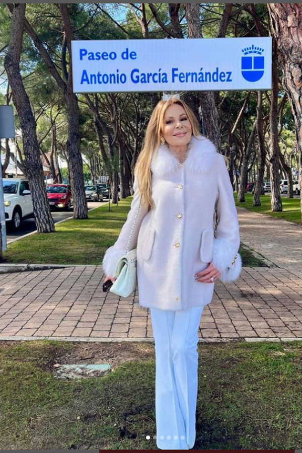 Maternità, nuova bufera su Ana Obregón: “Pronta a tutto per un figlio maschio” Maternità, nuova bufera su Ana Obregón: “Pronta a tutto per un figlio maschio”