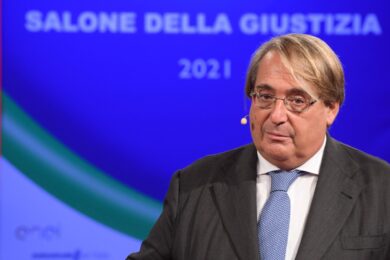 Chiesta la conferma della condanna a Napoletano, ex direttore del Sole 24 Ore