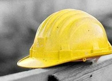 Milano, morto l’operaio 71enne precipitato da 14 metri