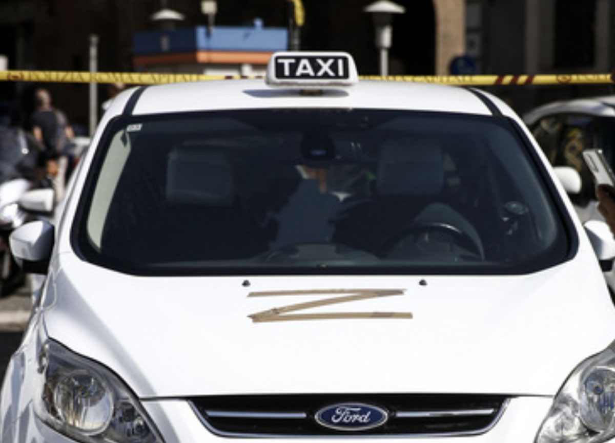 Taxi: accordo per estendere la guida ai familiari Taxi: accordo per estendere la guida ai familiari