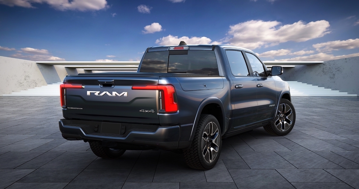 Nuovo Ram 1500 REV full-electric 2025 con un’autonomia fino (805 Km)