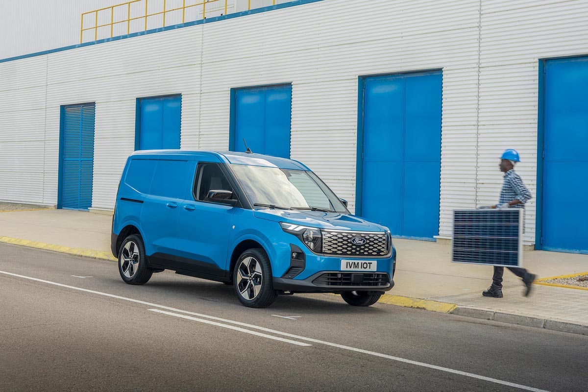 Ford Pro presenta il nuovo E-Transit Courier 100% elettrico