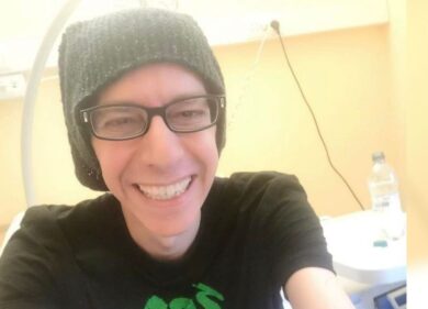 Giovanni Allevi dall’Istituto Tumori: “Dagli esami vado alla grande”