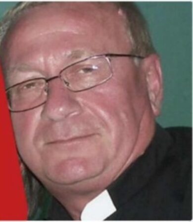 Violentata a 13 anni dal prete, ma l’aguzzino celebra ancora la messa