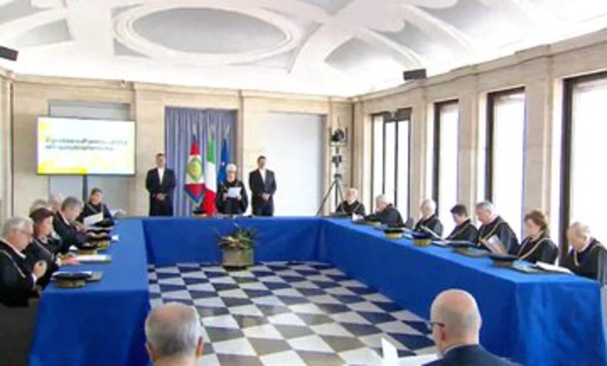 La Consulta bacchetta il Parlamento. Sciarra: “Troppi quesiti inascoltati” La Consulta bacchetta il Parlamento. Sciarra: “Troppi quesiti inascoltati”
