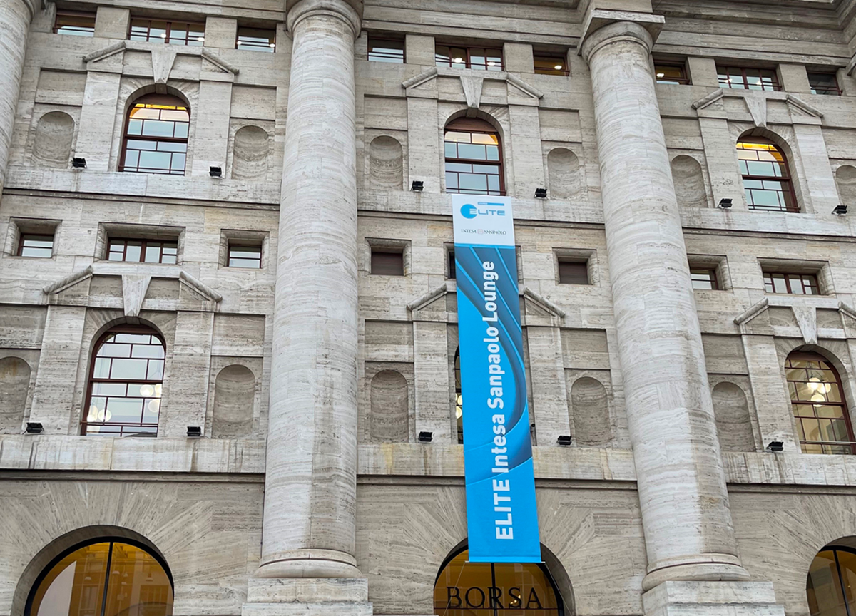 Intesa Sanpaolo: nasce la nuova ELITE Lounge dedicata alle startup Intesa Sanpaolo: nasce la nuova ELITE Lounge dedicata alle startup