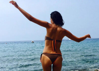 Caterina Balivo ai Caraibi, la conduttrice di Lingo si gode il mare. FOTO