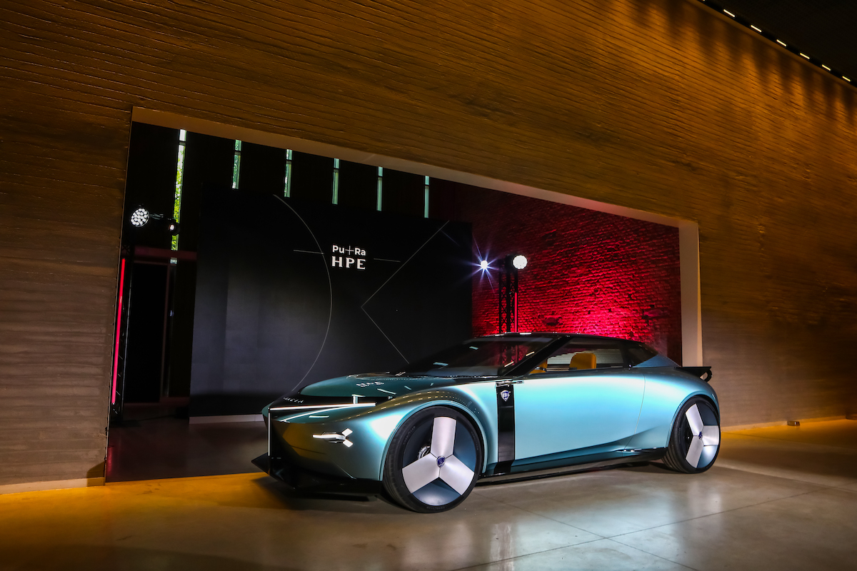Lancia svela Pu+Ra HPE, la prima vettura della nuova era di Lancia