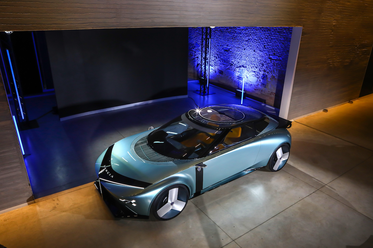 Lancia svela Pu+Ra HPE, la prima vettura della nuova era di Lancia