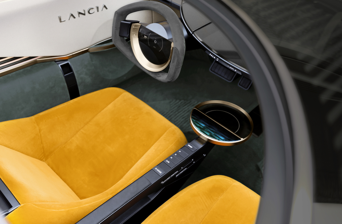 Lancia svela Pu+Ra HPE, la prima vettura della nuova era di Lancia