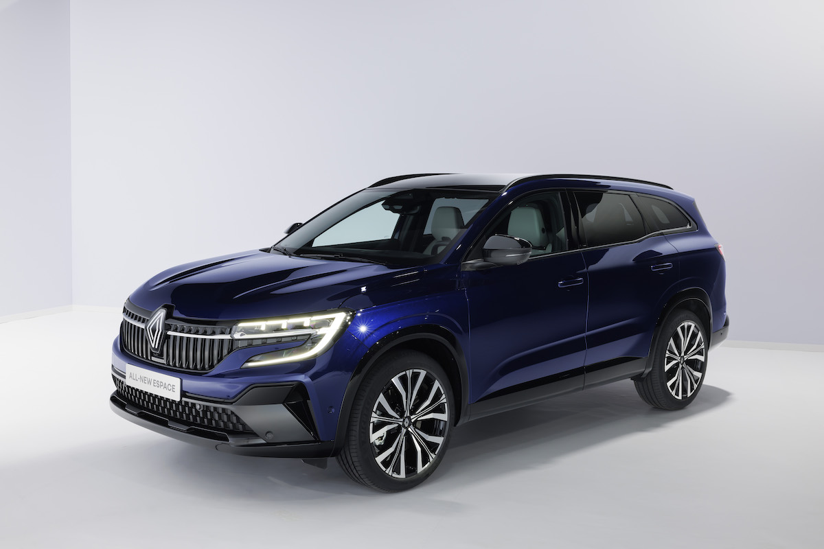 Nuova Renault Espace disponibile in Italia a 5 e 7 posti prezzi da 43.700 euro