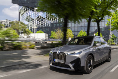 BMW raddoppia vendite veicoli elettrici nel trimestre