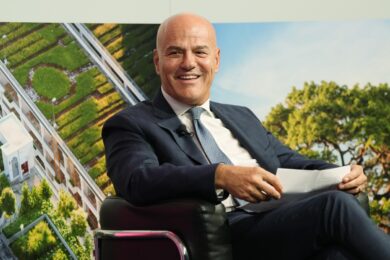 Poste, Eni, Terna, Enel e Leonardo: gli stipendi monstre dei manager. Le cifre