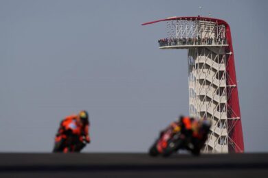 Moto, incidente in gara a Misano: muore un pilota 46enne