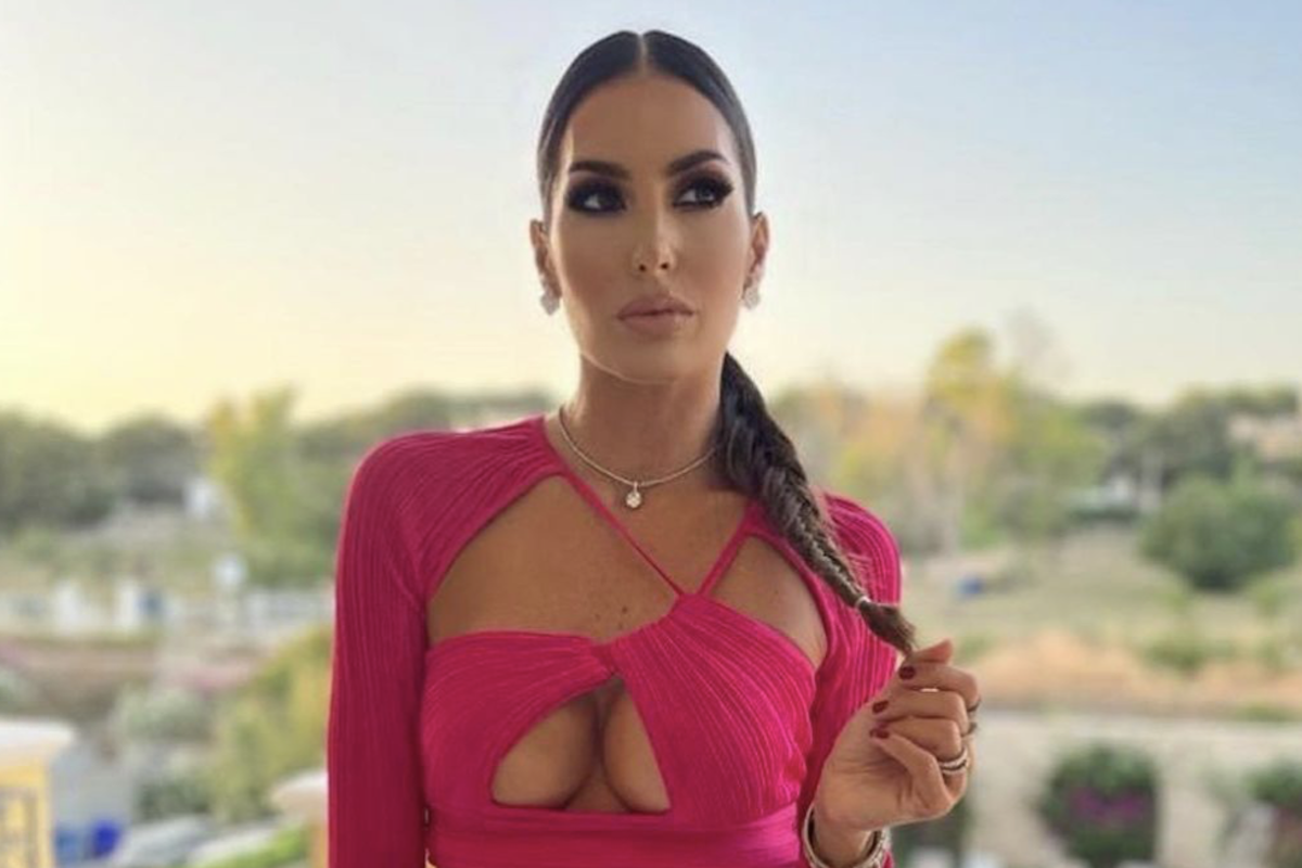Elisabetta Gregoraci regina di Monaco, look da bollino rosso. Fan impazziti Elisabetta Gregoraci regina di Monaco, look da bollino rosso. Fan impazziti