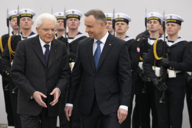 Migranti, Mattarella: “Ue superi norme preistoriche”. Massimo sostegno a Kiev