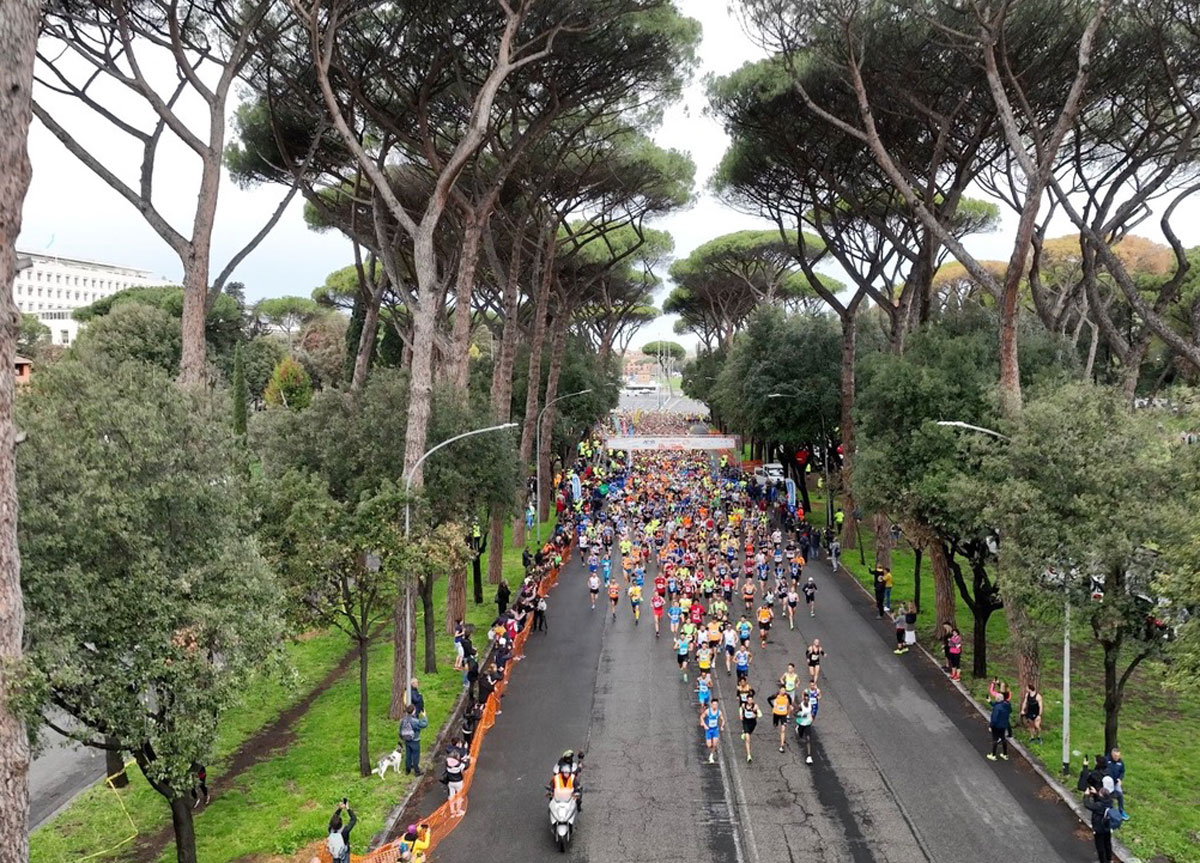 Roma Appia Run, tra 5 mila vince Aouani. Un gregge di pecore sul percorso