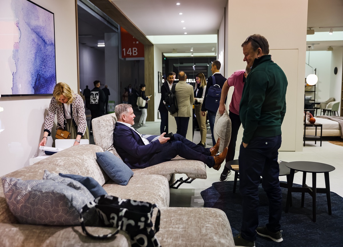 Salone del Mobile, Giorgia Meloni: “Serve più occupazione femminile”