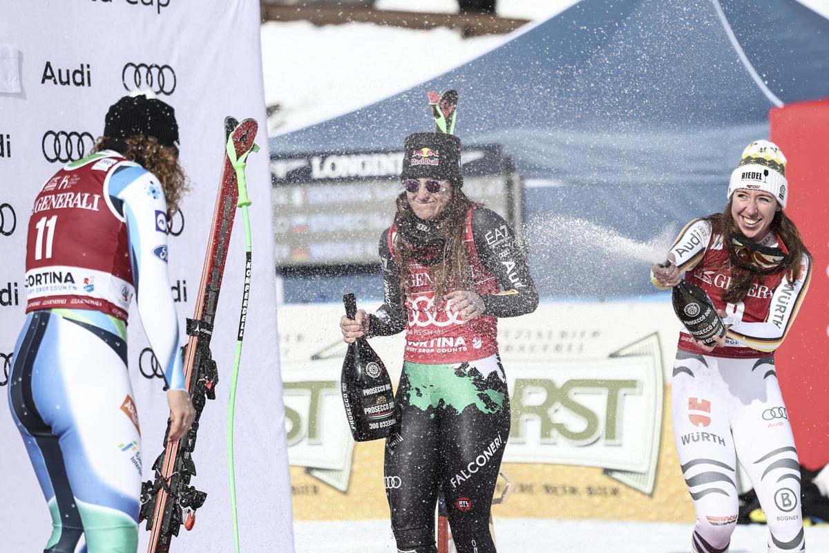 Sofia Goggia e Massimo Giletti, quella coincidenza su cappello e occhiali..
