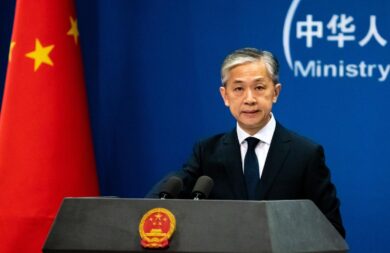 Taiwan, Pechino tuona contro il G7 e minaccia gli Usa: “Giocano col fuoco”