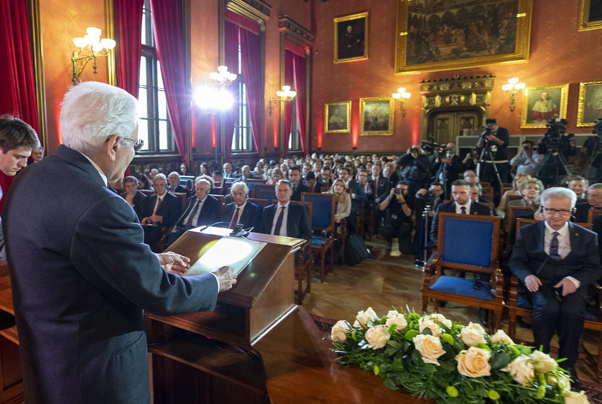 Polonia, Mattarella: “Preserviamo l’unità, l’Ue è contro i nazionalismi”