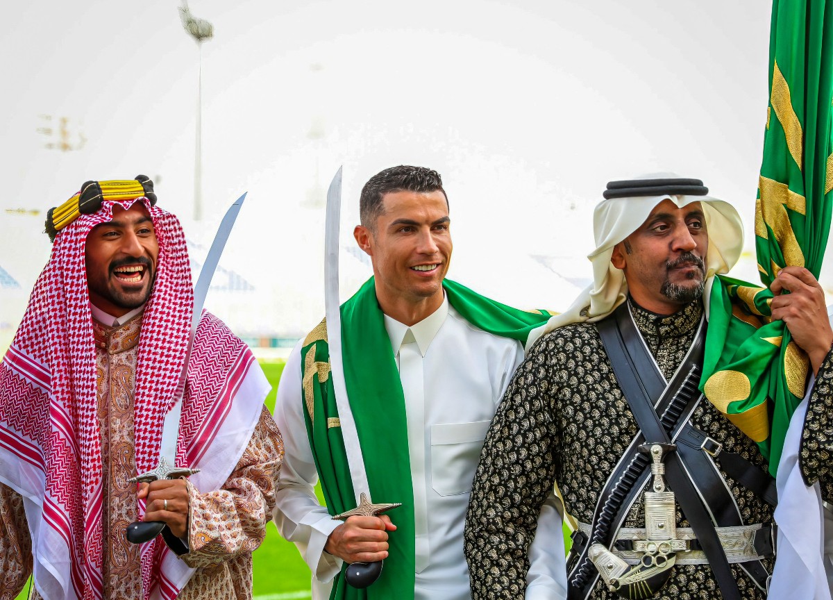Cristiano Ronaldo, il triste destino: gestacci e falli nell’esilio dorato Cristiano Ronaldo, il triste destino: gestacci e falli nell’esilio dorato