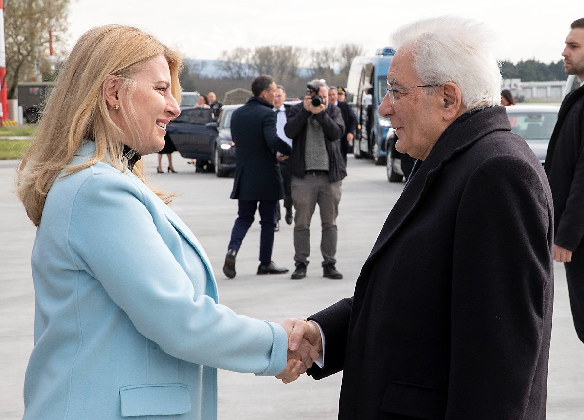 Mattarella in visita a Bratislava: “L’Italia sosterrà sempre l’Ucraina” Mattarella in visita a Bratislava: “L’Italia sosterrà sempre l’Ucraina”