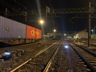 Deraglia carro merci, disagi su Intercity Milano-Salerno