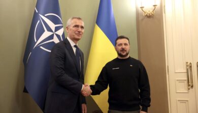 Stoltenberg promette caccia a Kiev: “Ora importa solo che l’Ucraina vinca”