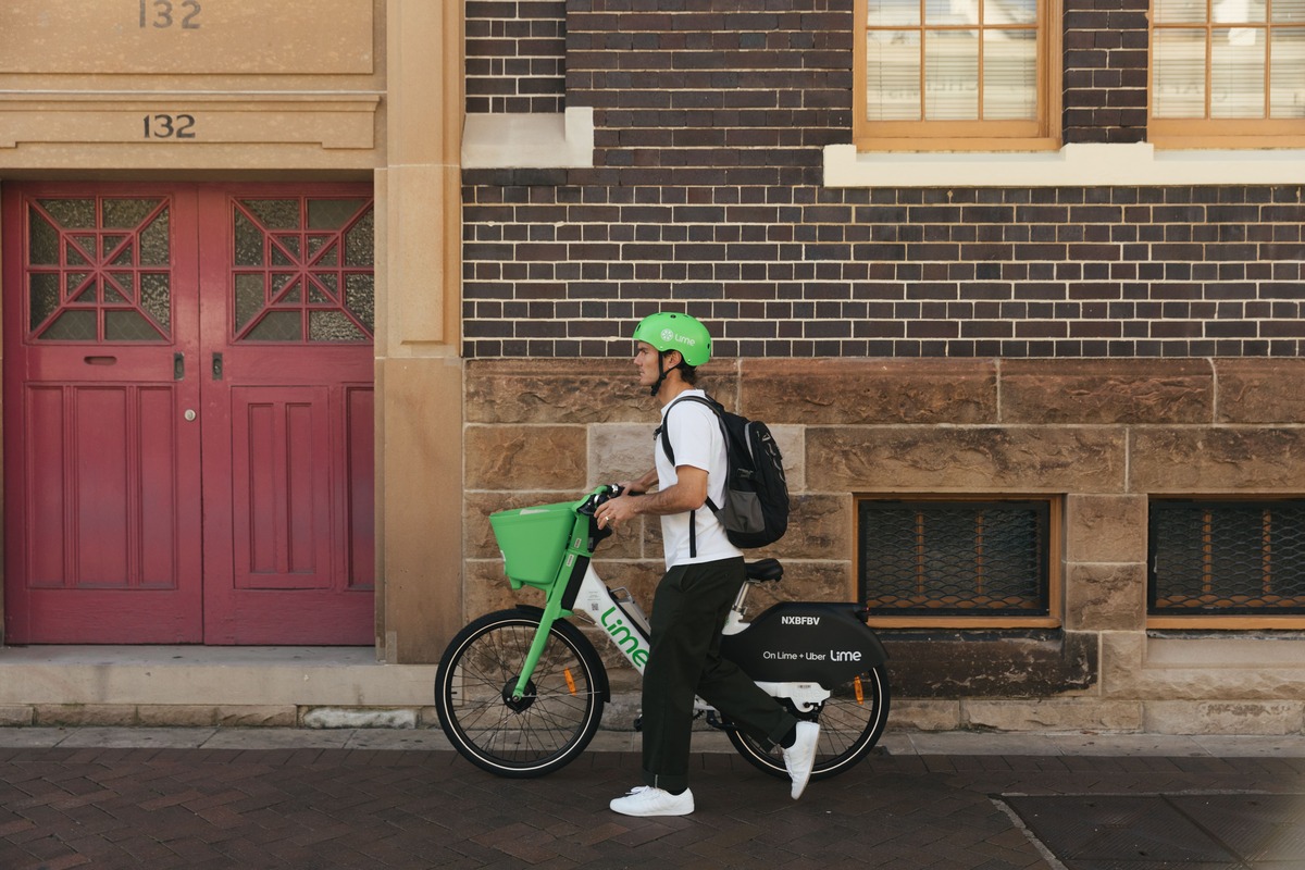 Lime, presentata la bicicletta elettrica Gen4 a Milano