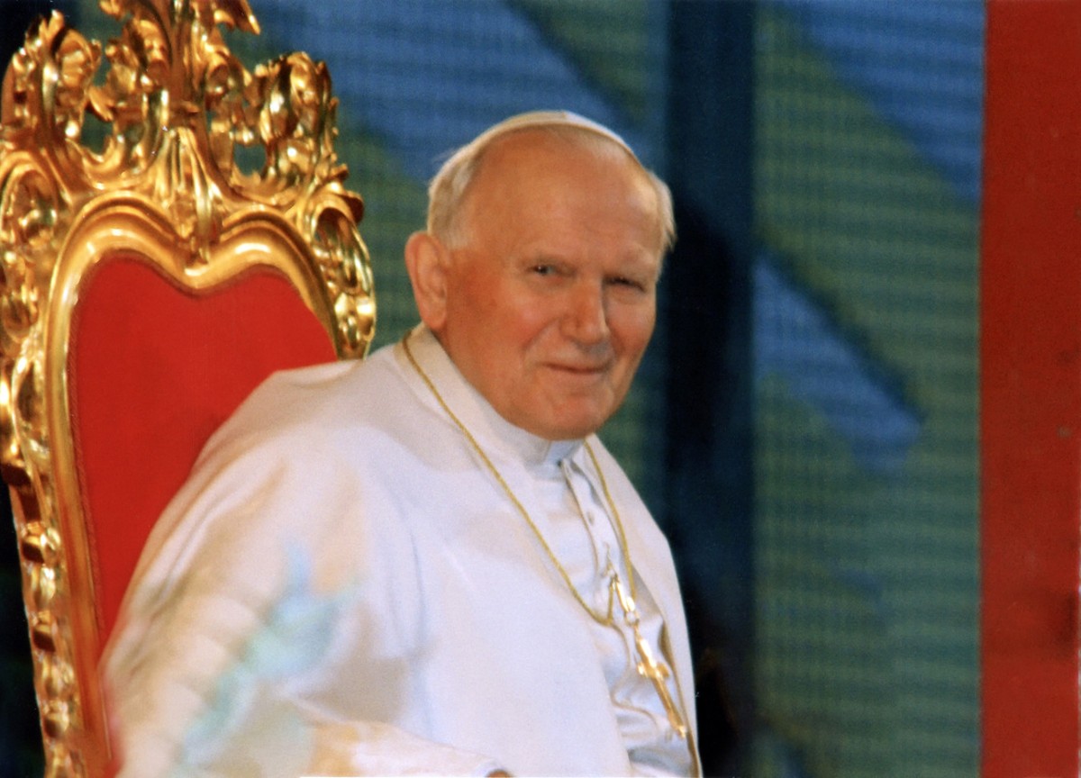 Provano a (ri)uccidere Papa Wojtyla. I misteri del caso Emanuela Orlandi Provano a (ri)uccidere Papa Wojtyla. I misteri del caso Emanuela Orlandi