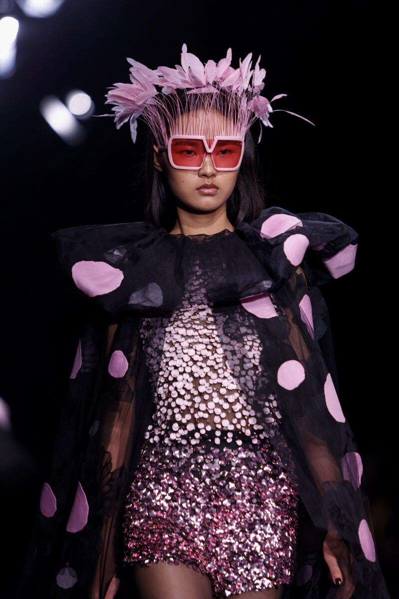 Altro che rosso… Valentino, bilancio verdissimo: 1,5 miliardi di ricavi Altro che rosso… Valentino, bilancio verdissimo: 1,5 miliardi di ricavi