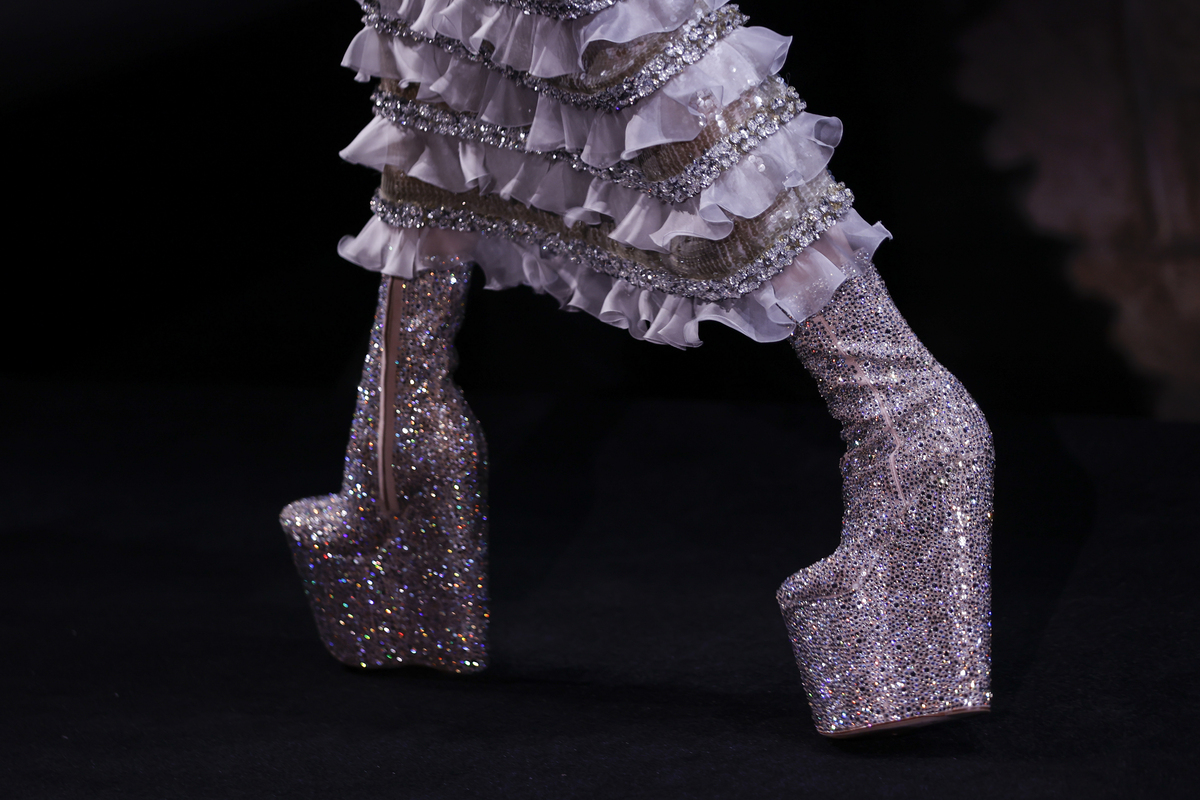 Altro che rosso… Valentino, bilancio verdissimo: 1,5 miliardi di ricavi Altro che rosso… Valentino, bilancio verdissimo: 1,5 miliardi di ricavi