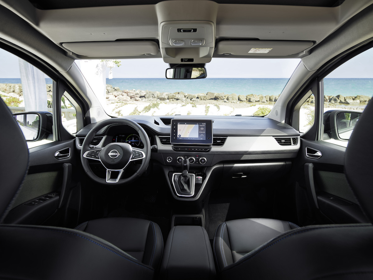 Nissan presenta Townstar 100% elettrico in versione Combi Nissan presenta Townstar 100% elettrico in versione Combi