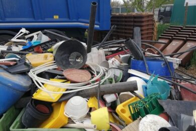 Plastica, ne riutilizziamo appena il 17%. Flop totale il riciclo in Italia