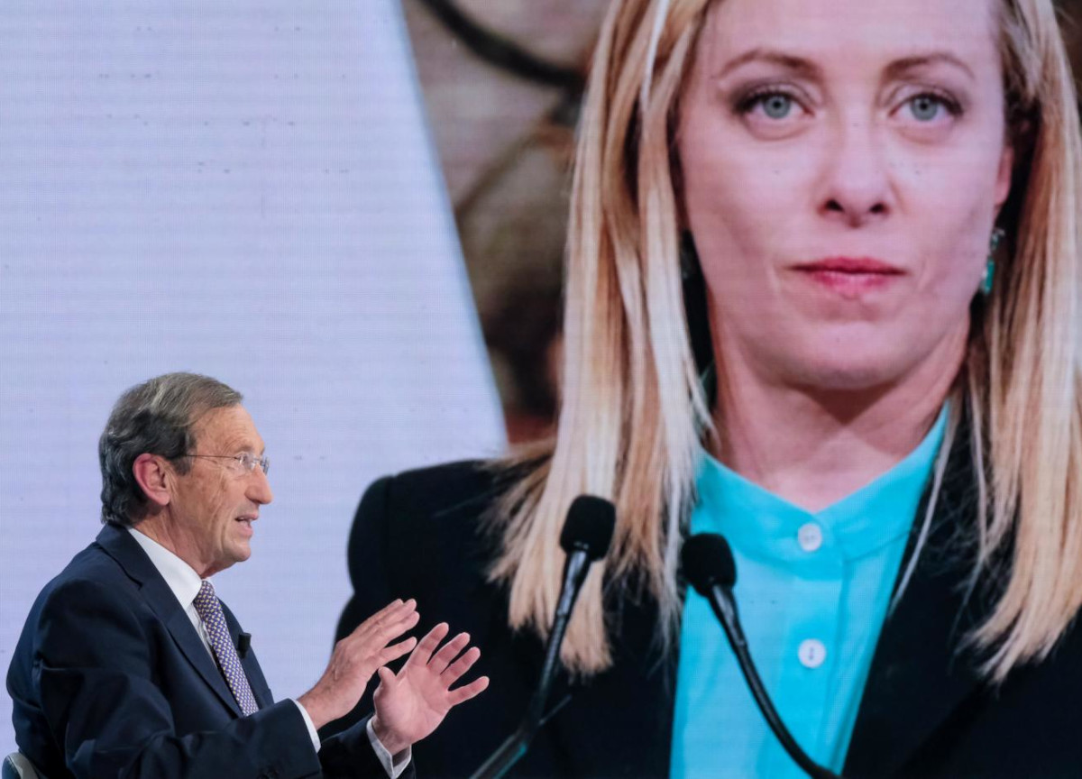 Rai, Annunziata-Fini e Vespa-La Russa. La guerra di Fdi a “Mezz’ora in più” Rai, Annunziata-Fini e Vespa-La Russa. La guerra di Fdi a “Mezz’ora in più”