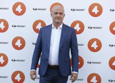 Mediaset nel caos, duro scontro tra Le Iene e Quarto Grado. Pesanti insulti al conduttore Nuzzi