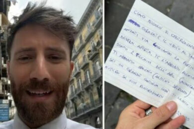 Nicolò De Devitiis (Le Iene), lascia auto aperta a Napoli, torna e trova un biglietto