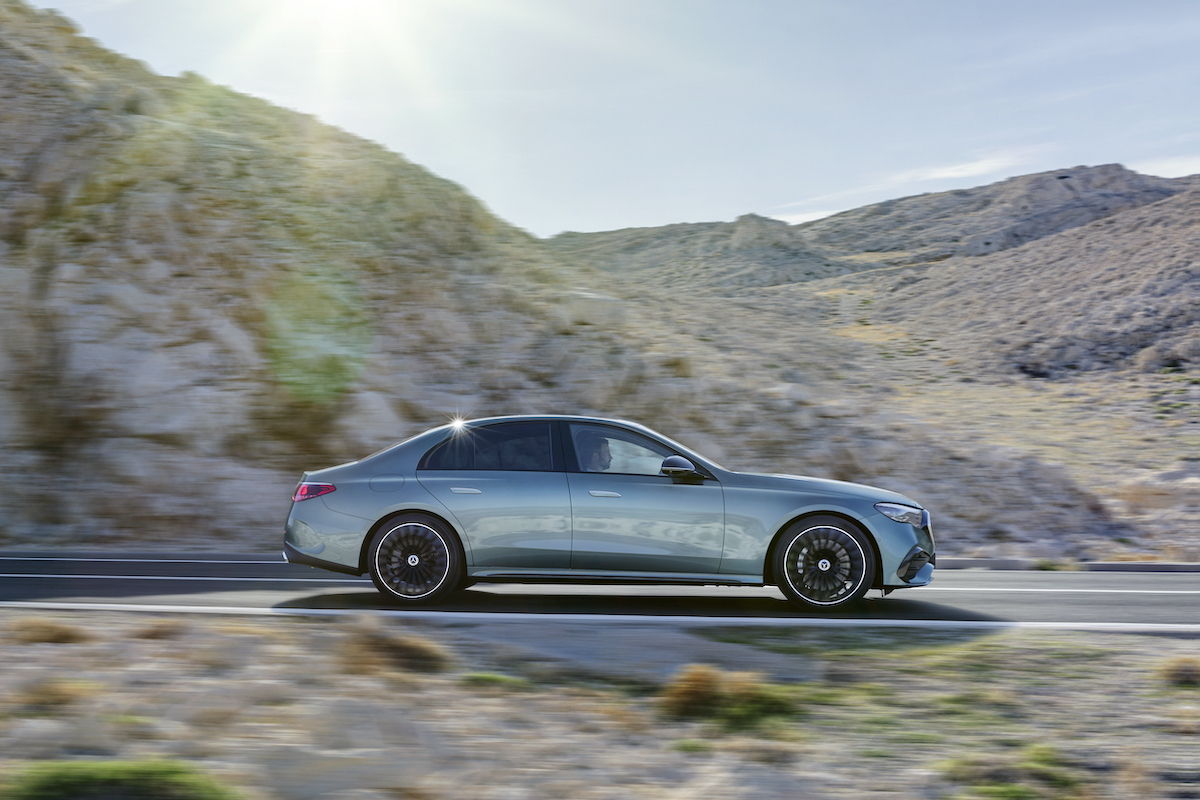 Mercedes, Nuova Classe E, spaziosa verde e digitale Mercedes, Nuova Classe E, spaziosa verde e digitale