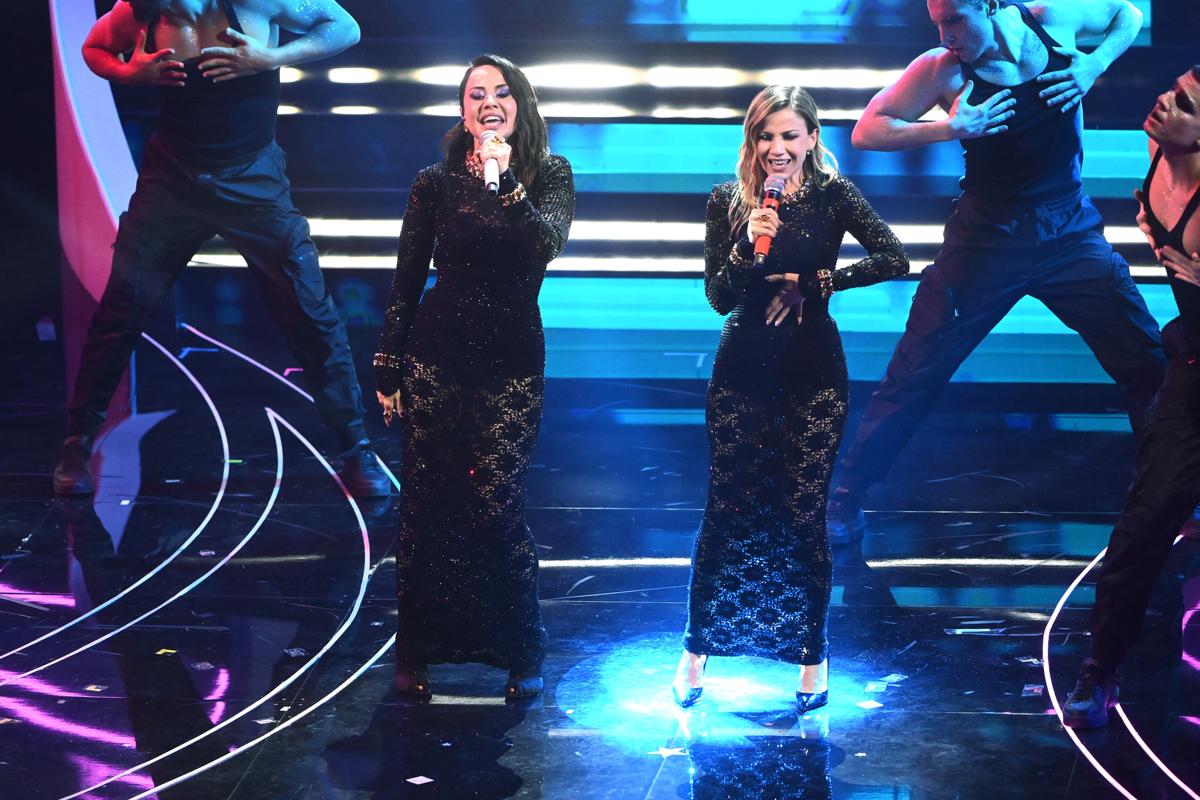Elodie, featuring con Paola & Chiara: arriva una nuova versione di “Festival” Elodie, featuring con Paola & Chiara: arriva una nuova versione di “Festival”